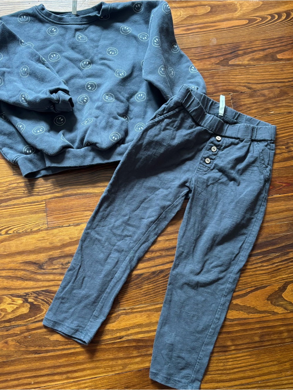 Rylee+cru boys 4-5y smiley sweatshirt and navy pants